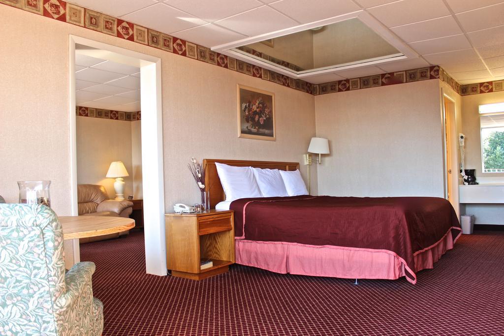 Regency Inn Richmond Dumbarton Phòng bức ảnh